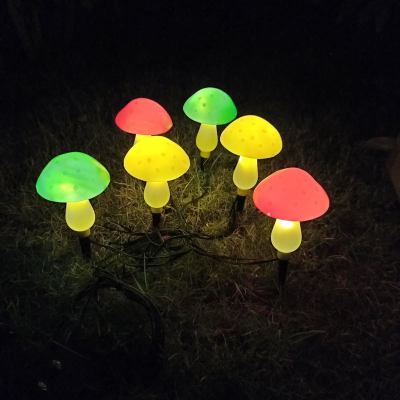 6 Head Garden Decorative Mushroom Patio Lights Outdoor Waterproof Solar Mushroom String Light