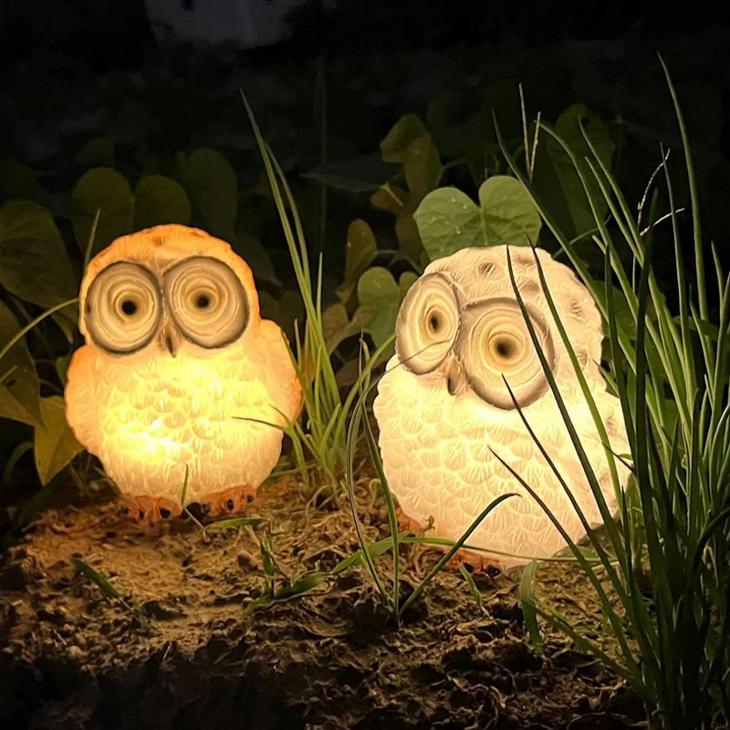Waterproof Luminous Animal Lawn Light CE Rohs Certification Owl Statue Garden Light