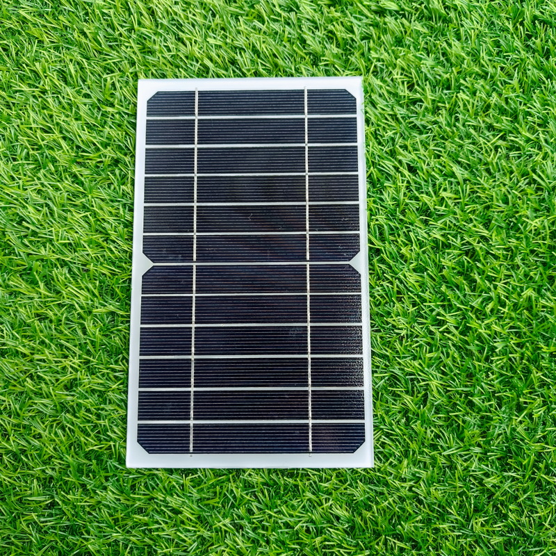 China 6V 4W Monocrystalline Glass Laminated Frameless Solar Panel